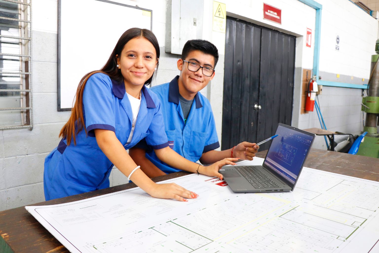Técnico en Ingenieria Industrial